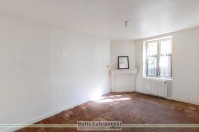 Maison - 150 m² - 4 pièces