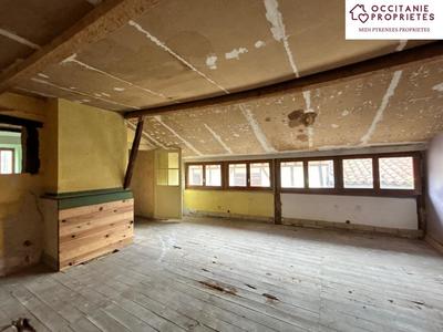 Maison de village - 260 m² - 6 pièces