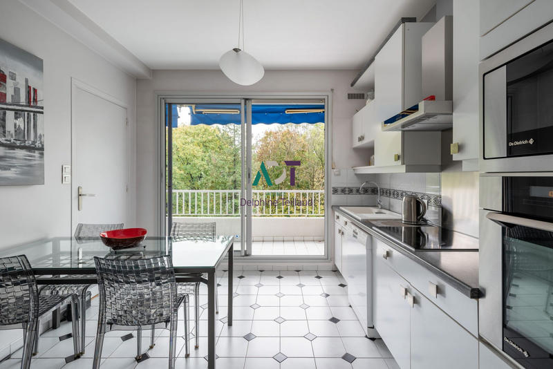 Appartement - 144 m² - 4 pièces