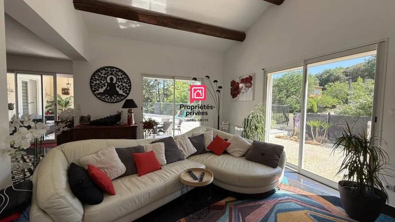 Maison - 144 m² - 5 pièces