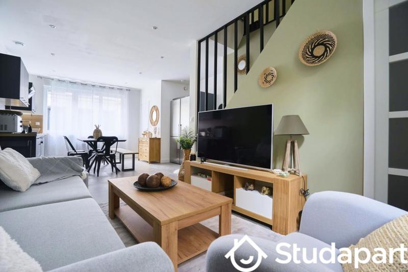 Chambre - 13 m² - 1 pièce