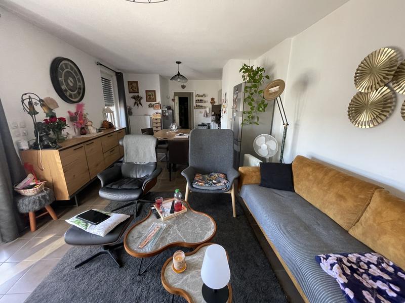 Appartement - 64 m² - 3 pièces