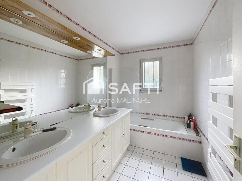 Maison - 152 m² - 6 pièces