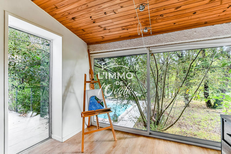 Maison - 234 m² - 7 pièces