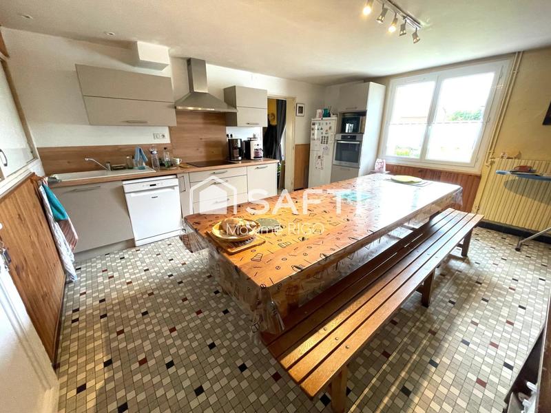 Maison - 137 m² - 7 pièces