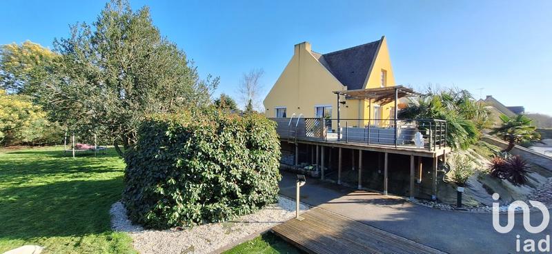 Maison - 198 m² - 9 pièces