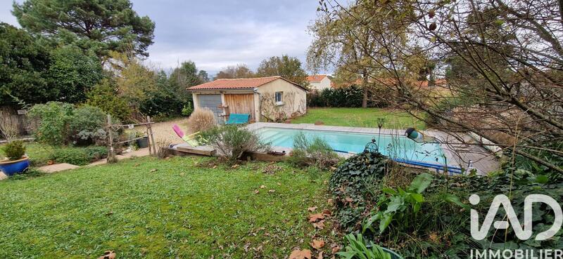 Maison - 137 m² - 7 pièces