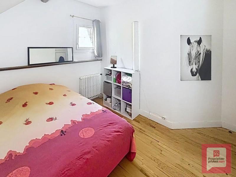 Maison - 250 m² - 9 pièces