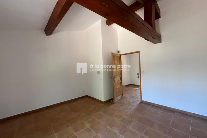 Maison - 211 m² - 5 pièces