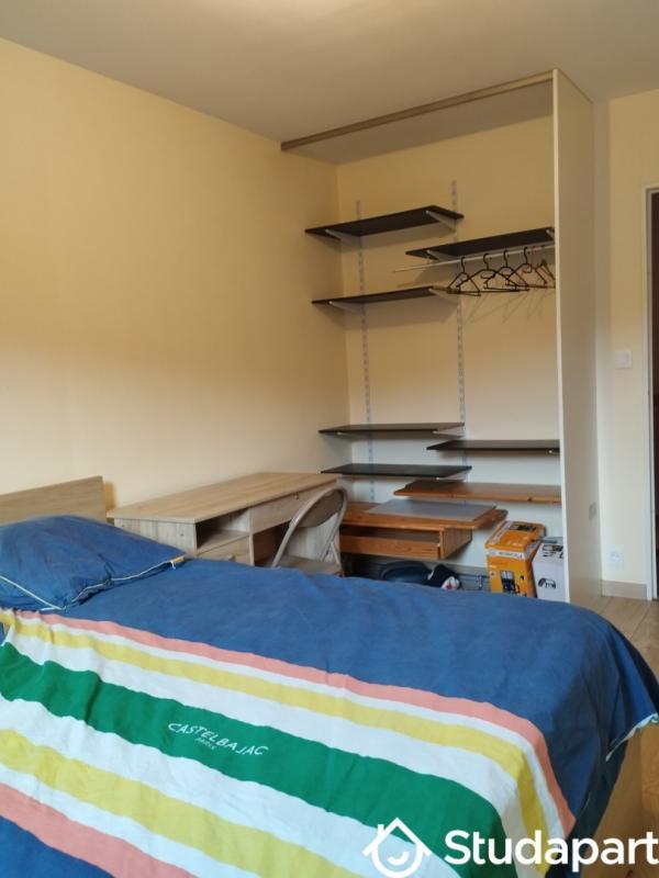 Chambre - 11 m² - 1 pièce