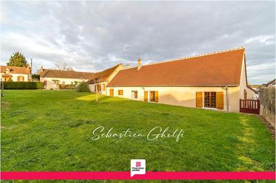 Maison - 97 m² - 5 pièces