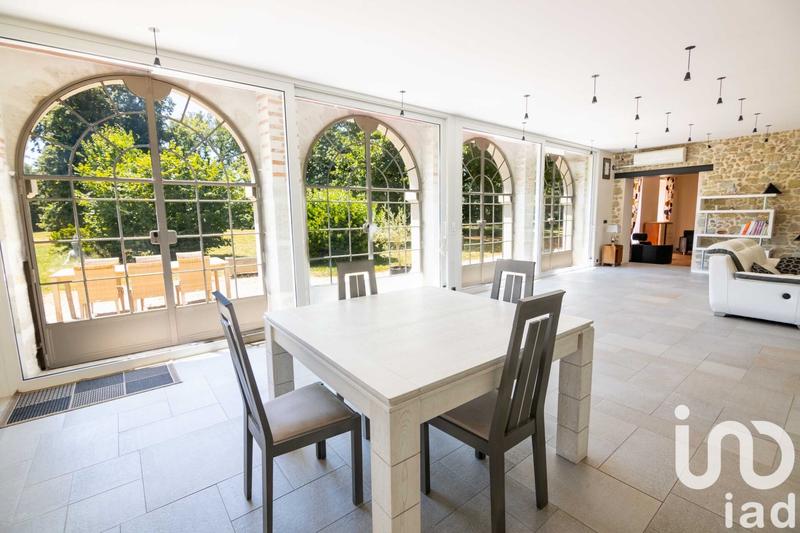 Maison - 405 m² - 12 pièces