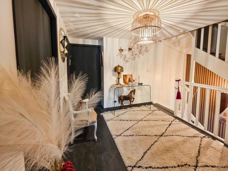 Appartement - 107 m² - 5 pièces