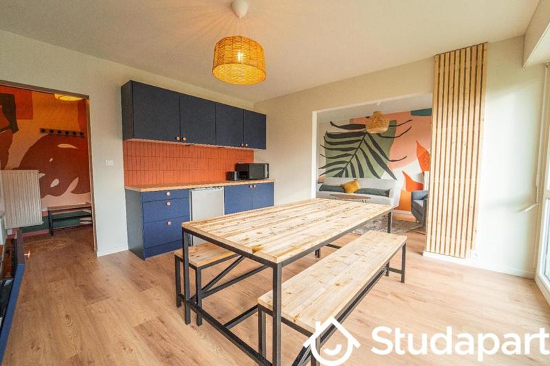 Chambre - 11 m² - 1 pièce