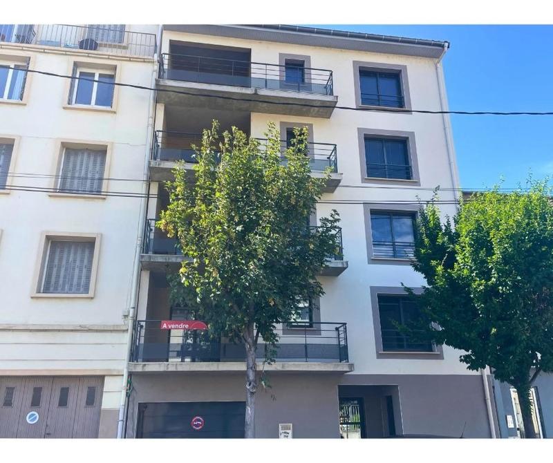 Appartement - 79 m² - 4 pièces