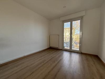 Appartement - 79 m² - 4 pièces