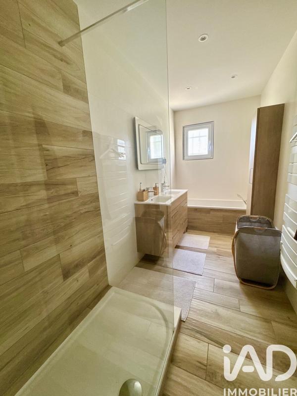 Maison - 92 m² - 5 pièces