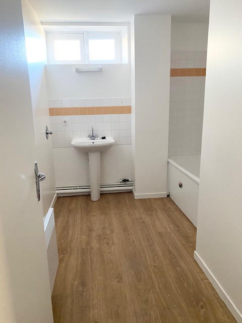 Appartement - 95 m² - 5 pièces