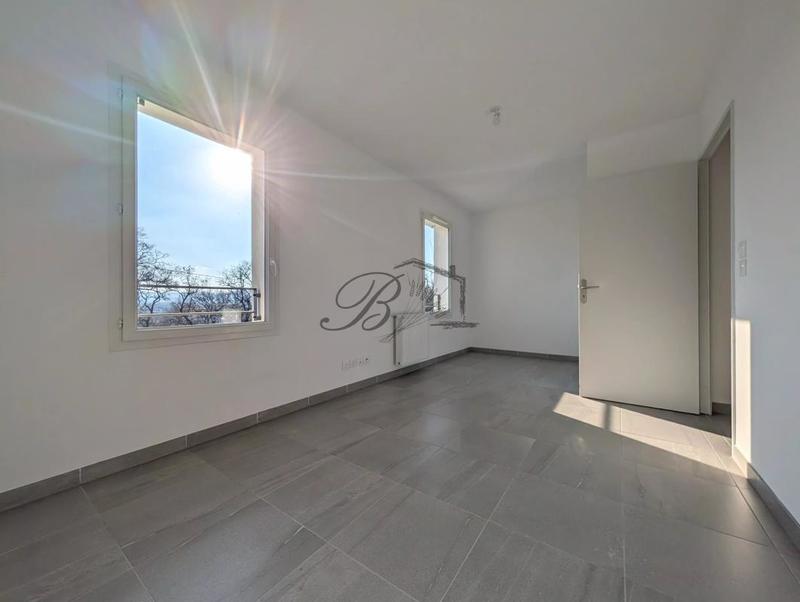 Maison jumelée - 79 m² - 4 pièces