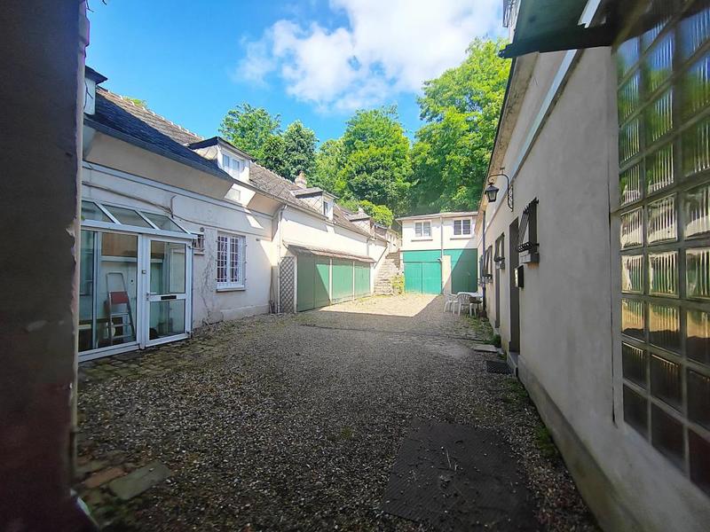 Appartement - 530 m² - 19 pièces