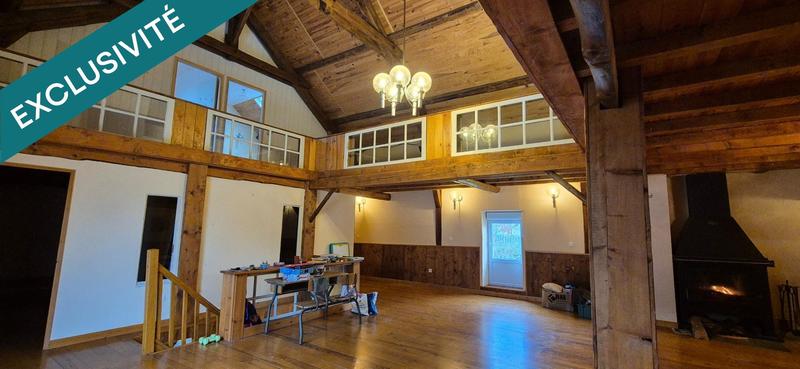 Maison - 302 m² - 9 pièces