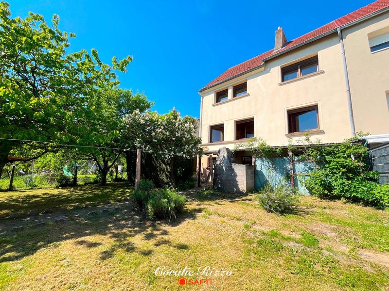 Maison - 105 m² - 5 pièces