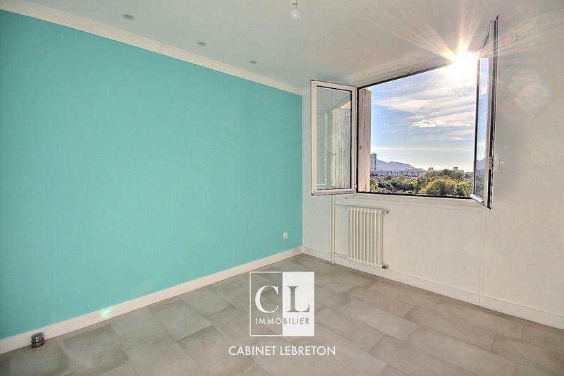 Appartement - 75 m² - 3 pièces