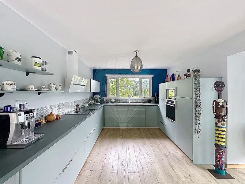 Villa - 185 m² - 7 pièces