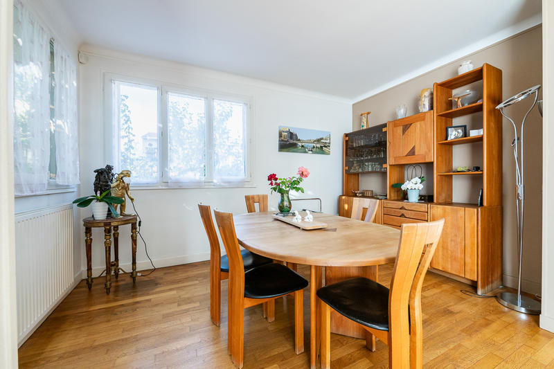 Maison - 145 m² - 8 pièces