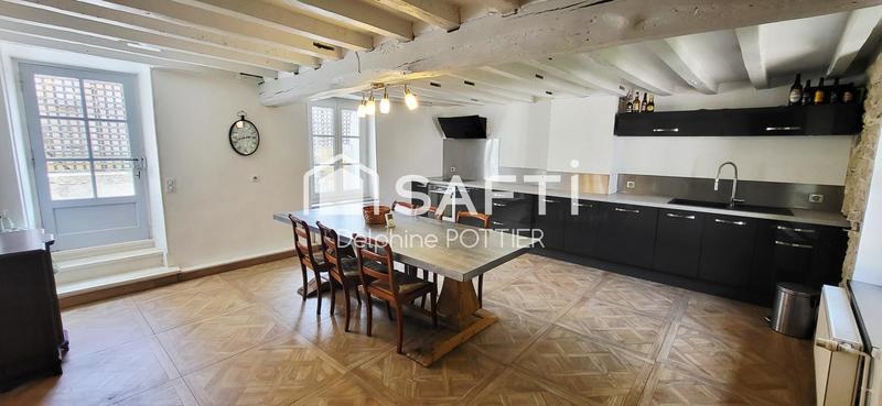 Maison - 203 m² - 7 pièces