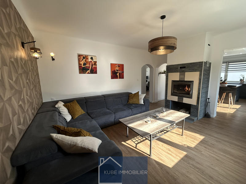 Propriété - 355 m² - 9 pièces