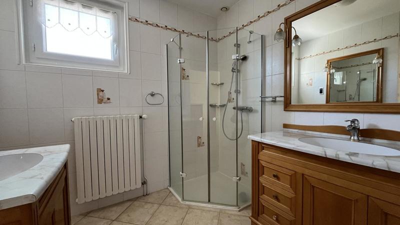 Maison - 160 m² - 5 pièces