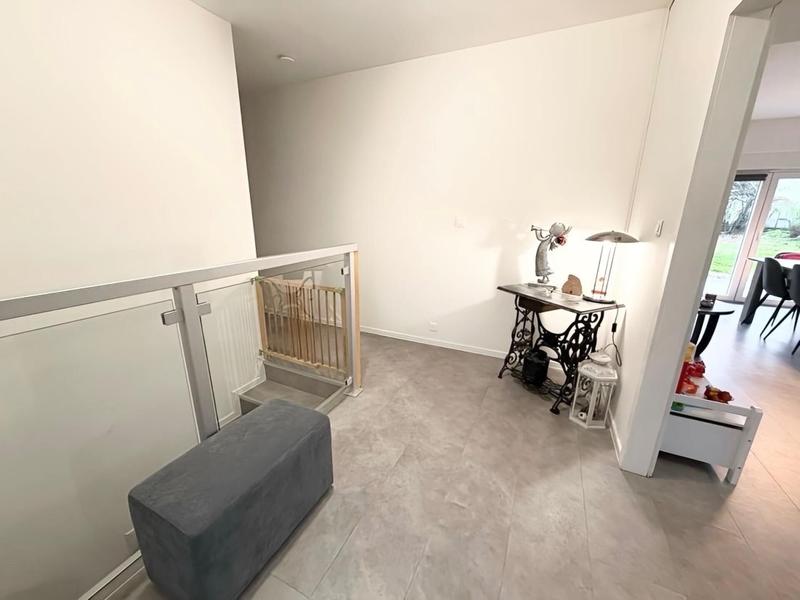 Maison - 94 m² - 4 pièces