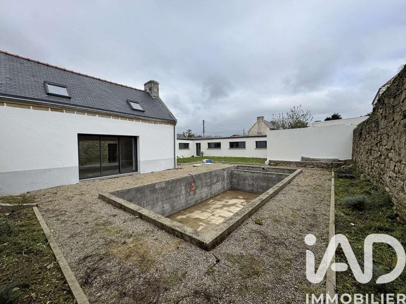 Maison - 200 m² - 6 pièces