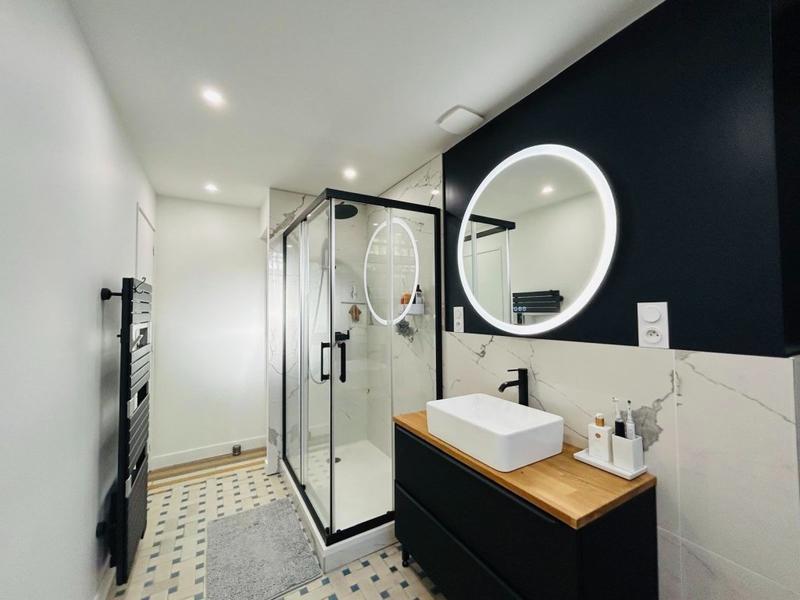 Loft - 156 m² - 4 pièces