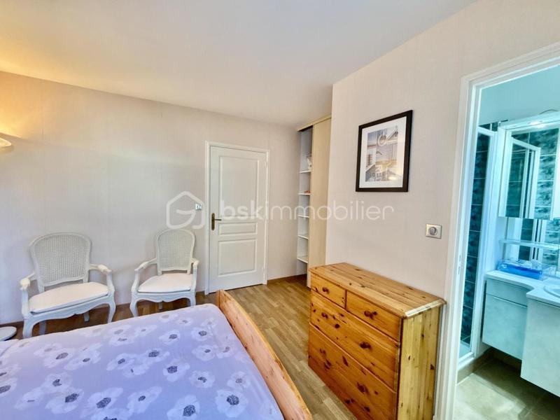 Maison - 206 m² - 6 pièces