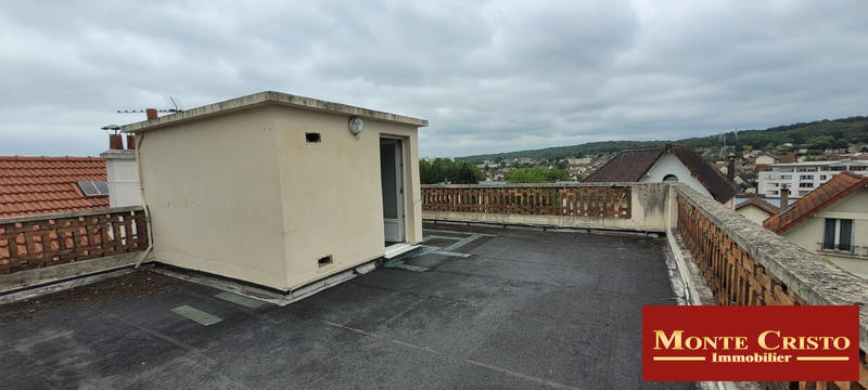 Maison - 93 m² - 5 pièces