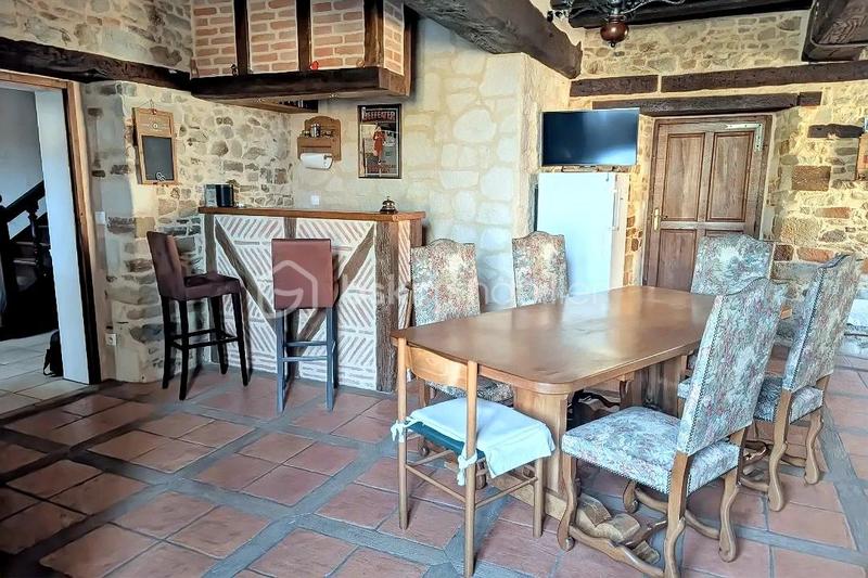 Demeure - 283 m² - 10 pièces