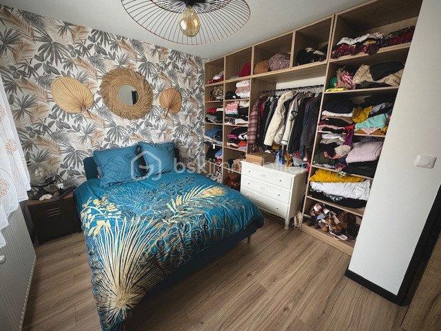 Maison - 94 m² - 5 pièces