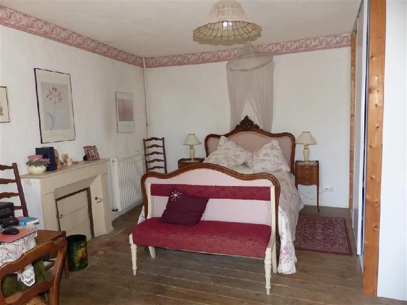 Maison - 235 m² - 7 pièces