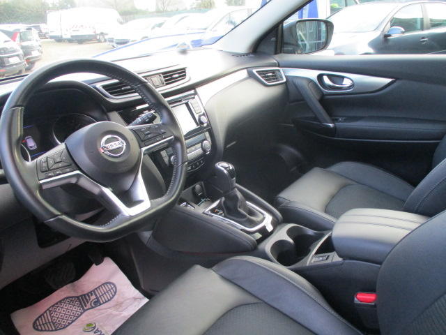 Nissan Qashqai Crossover Tekna 1.3 Dig-T 160 Dct