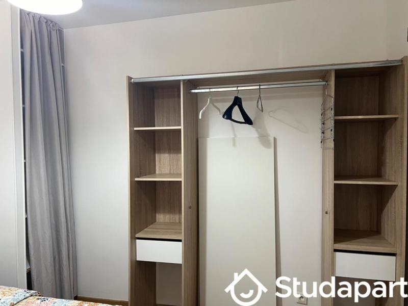 Chambre - 9 m² - 1 pièce