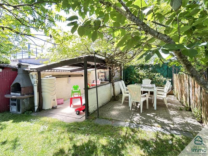 Maison de ville - 235 m² - 10 pièces