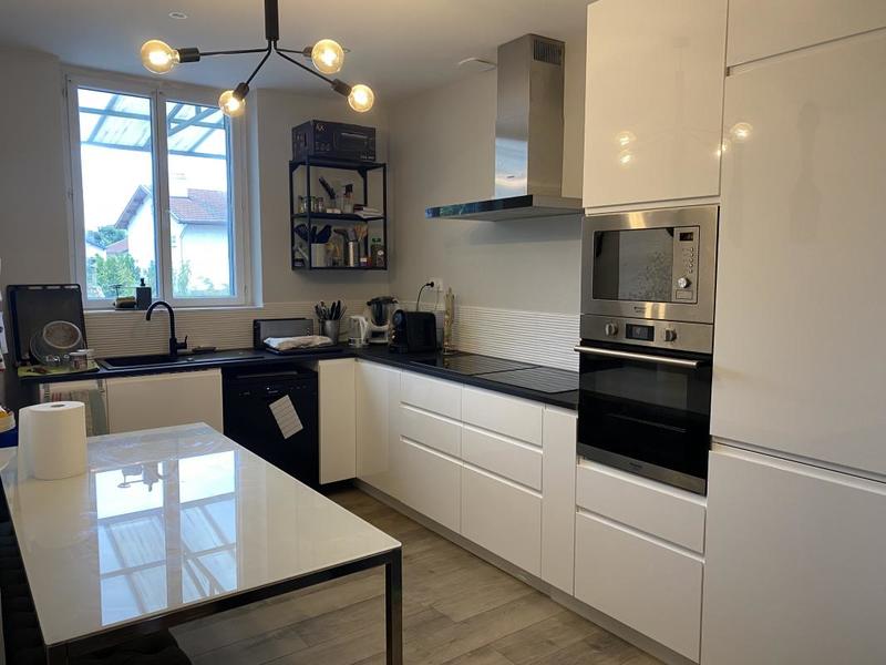 Appartement - 150 m² - 8 pièces