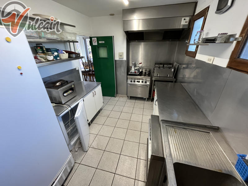 Local commercial - 186 m²