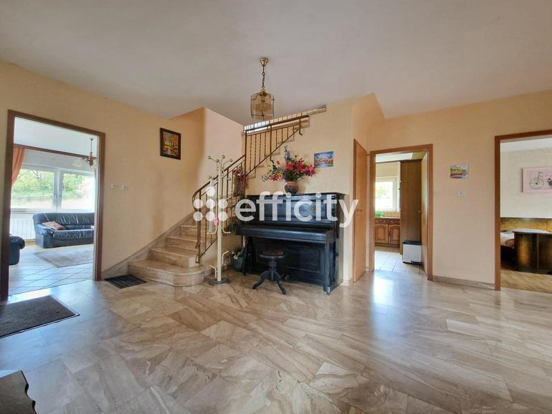 Maison - 187 m² - 6 pièces