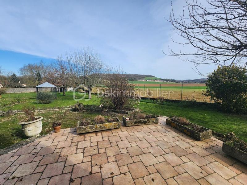 Maison traditionnelle - 308 m² - 10 pièces