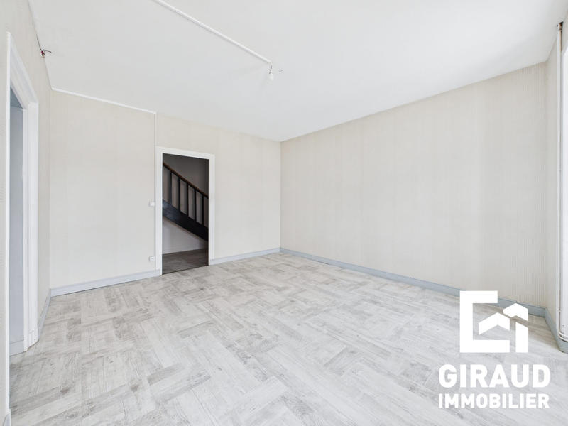 Maison ancienne - 312 m² - 8 pièces