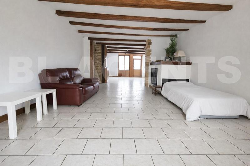 Maison ancienne - 238 m² - 8 pièces