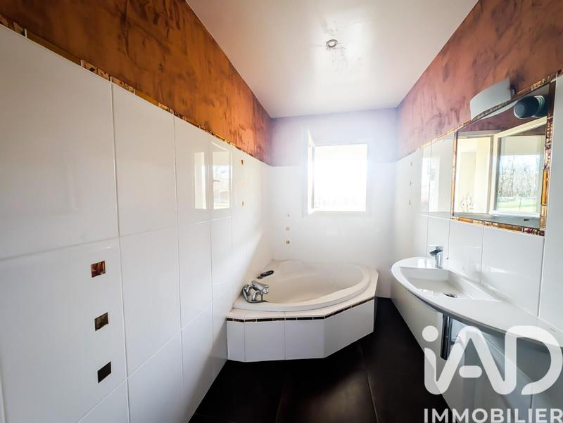 Maison - 170 m² - 5 pièces